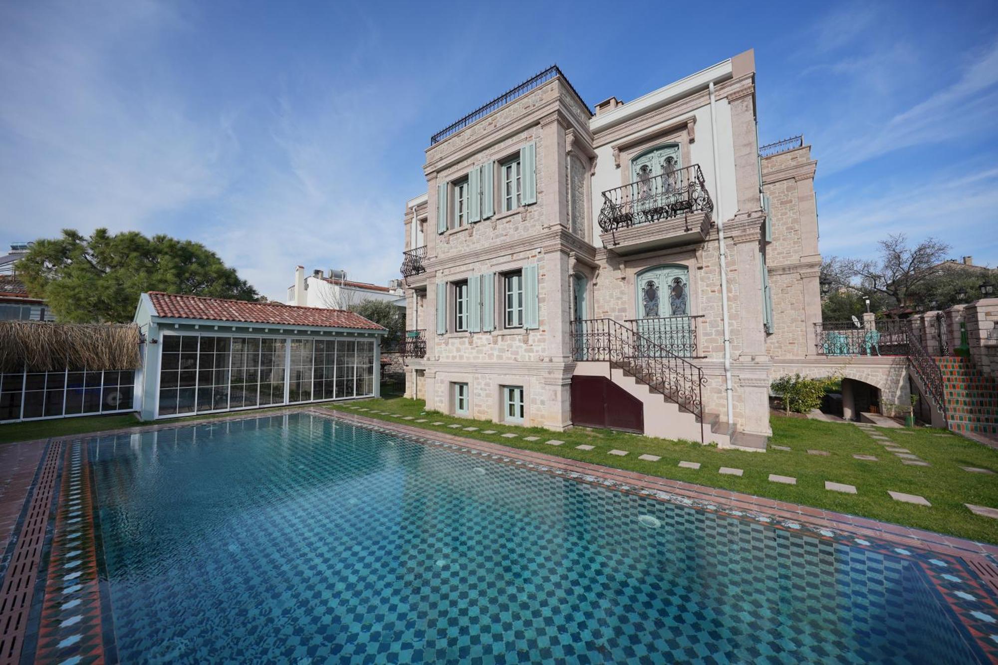 Naz Su Cunda Hotel Exterior photo