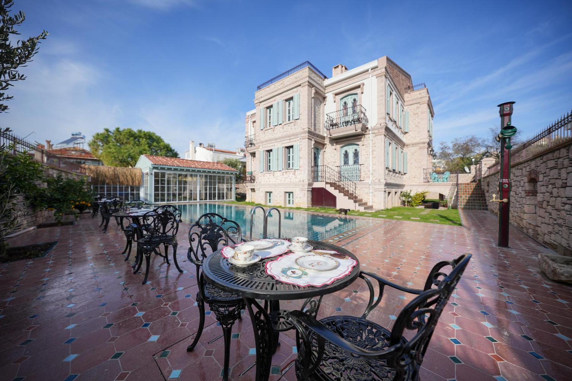 Naz Su Cunda Hotel Exterior photo